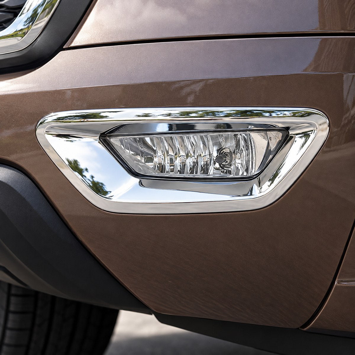 GWM Cannon chrome front fog light frame installed