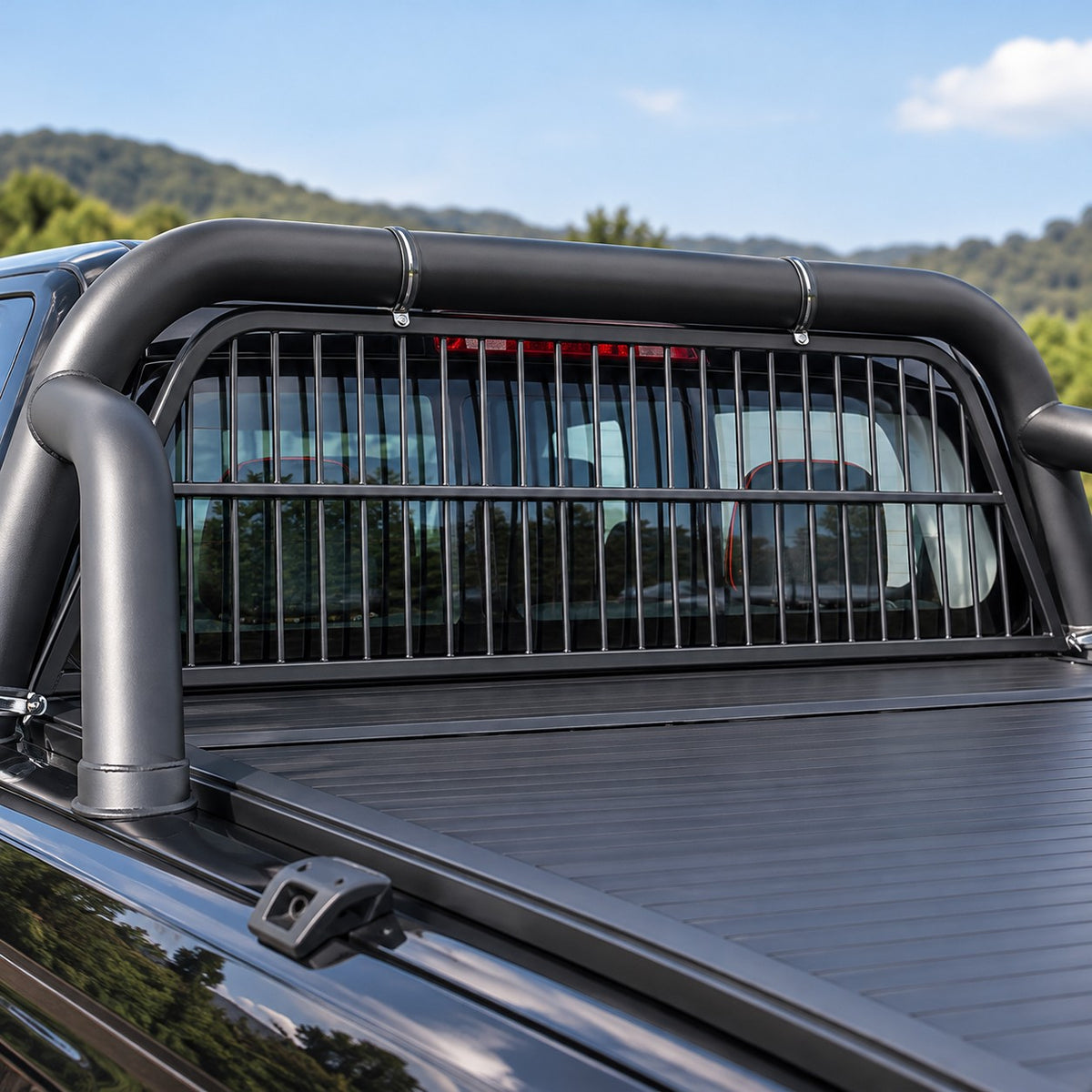 Trunk window protection net installed behind the cab window of a GWM Cannon King Kong pickup