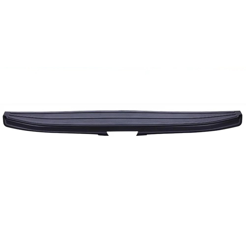 GWM Cannon matte black tailgate top protector installed