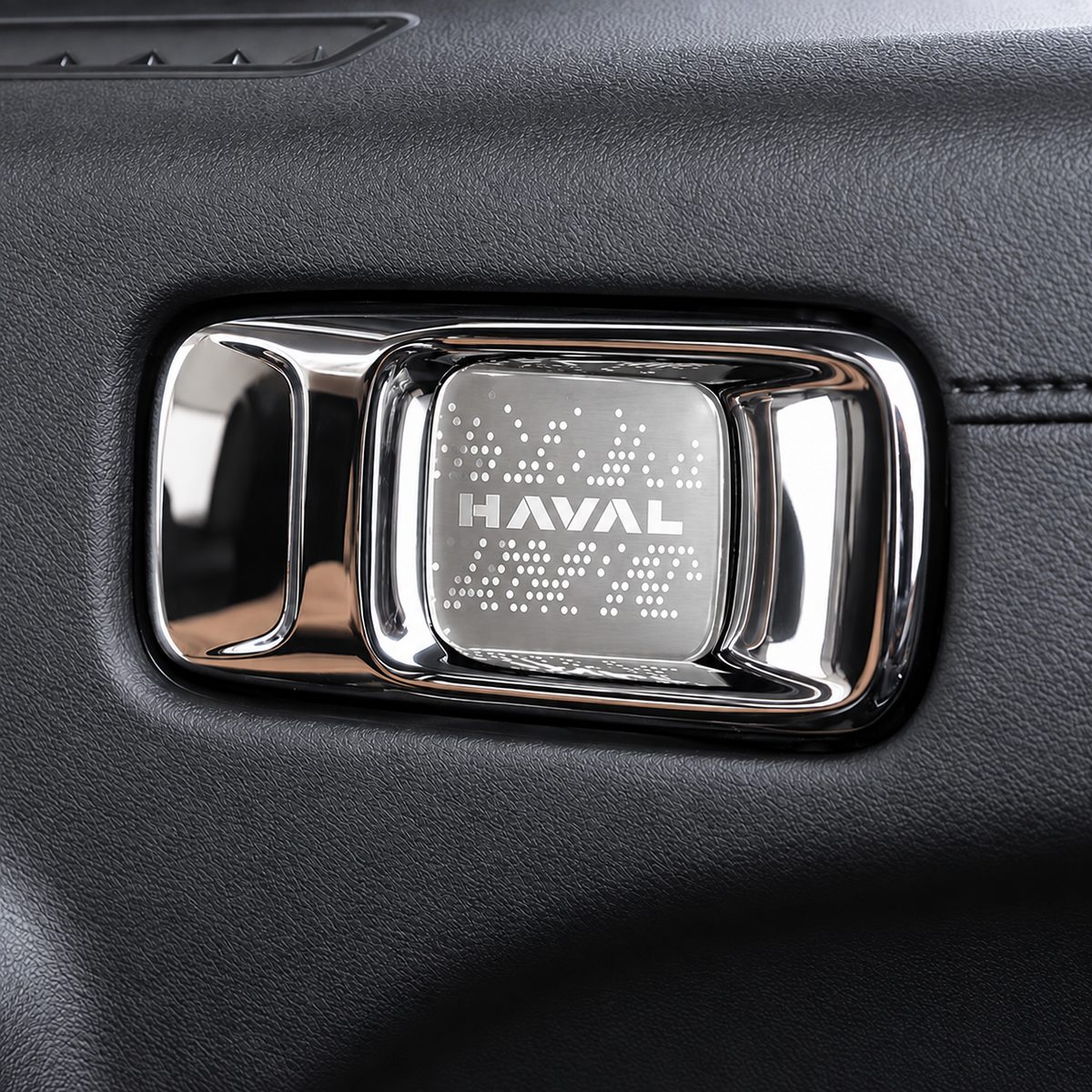 GWM Haval H9 2024-2025 silver interior door handle cover installed