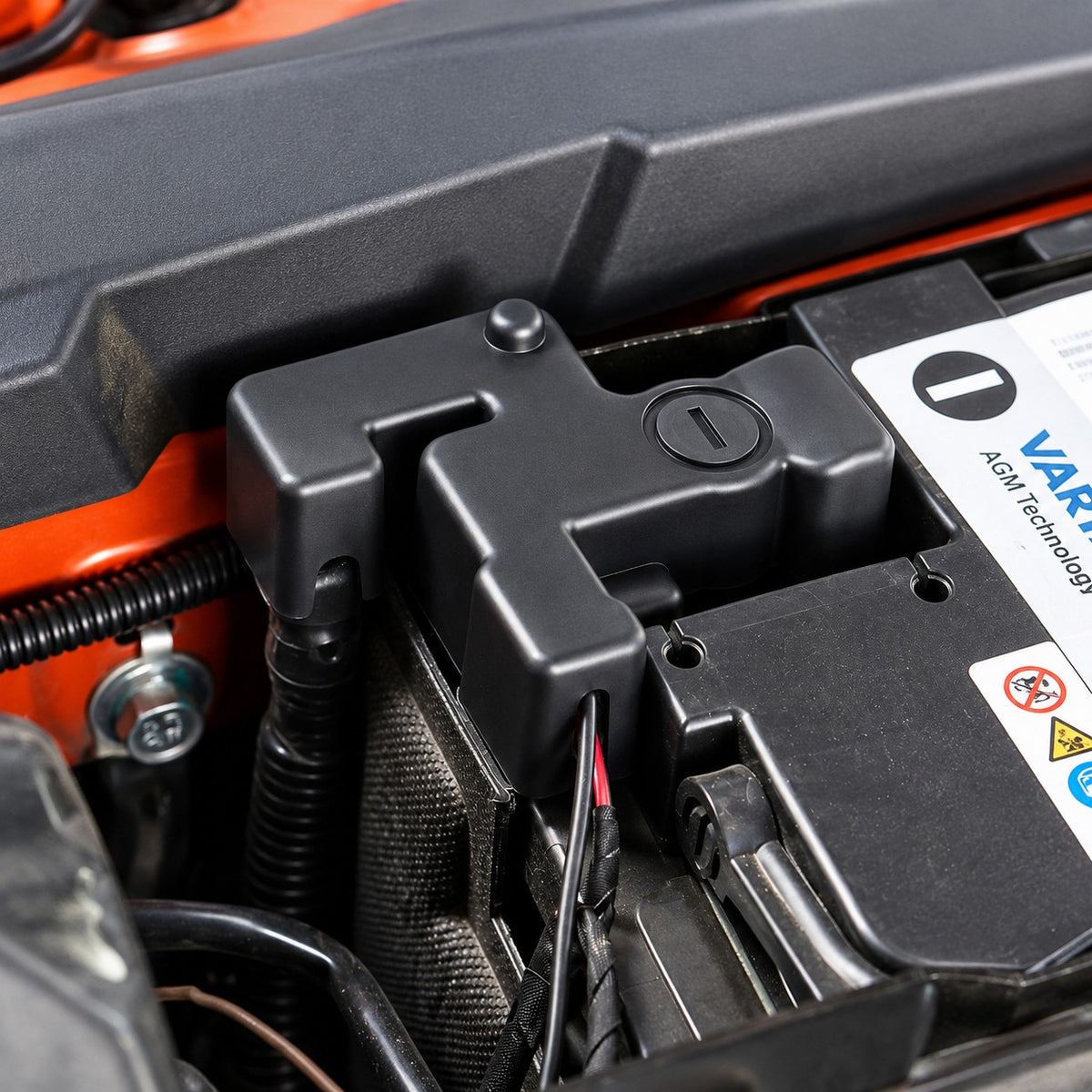 GWM Tank 300 battery negative electrode protection cover installed over the battery terminal
