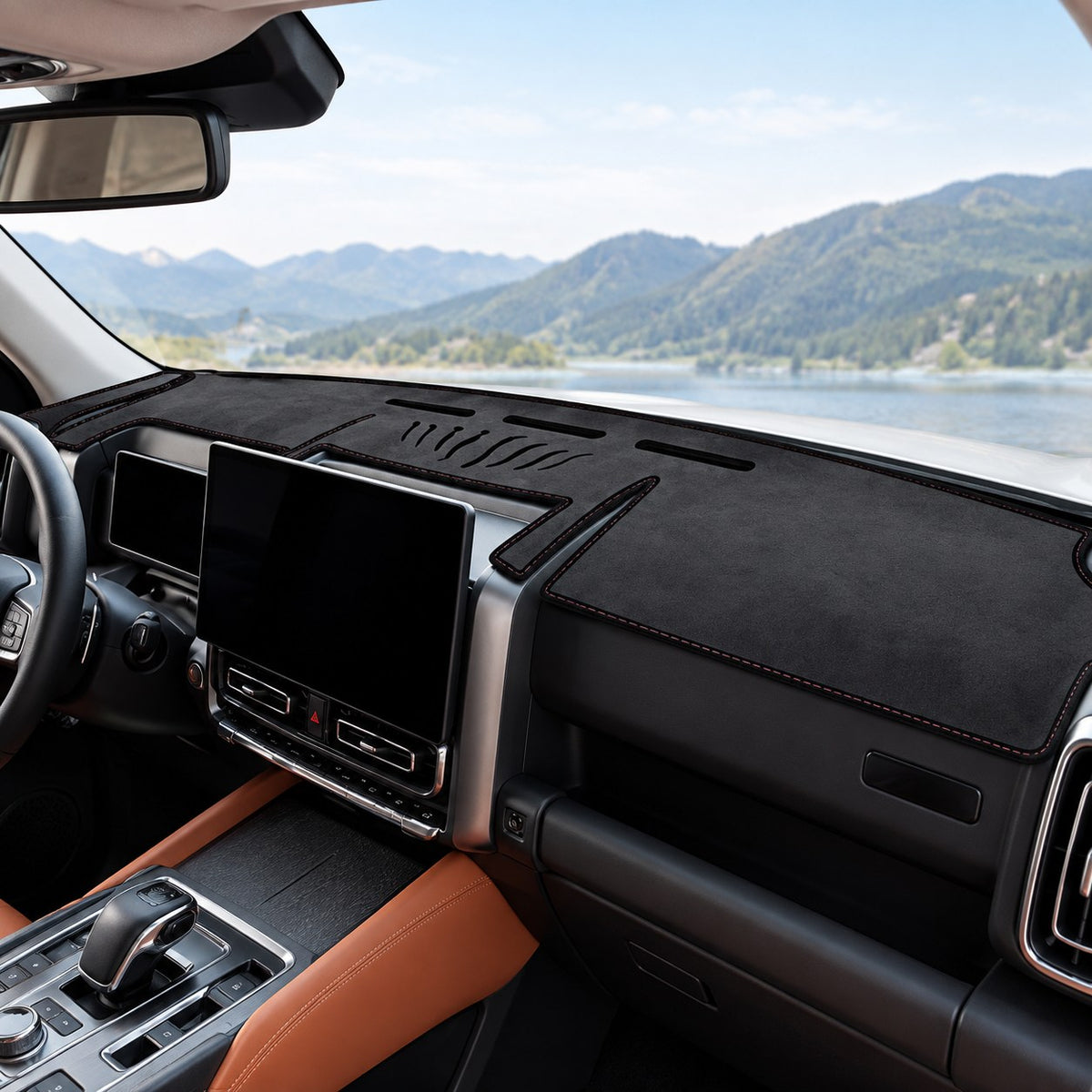 Haval H9 2024-2025 dashboard mat installed inside car interior