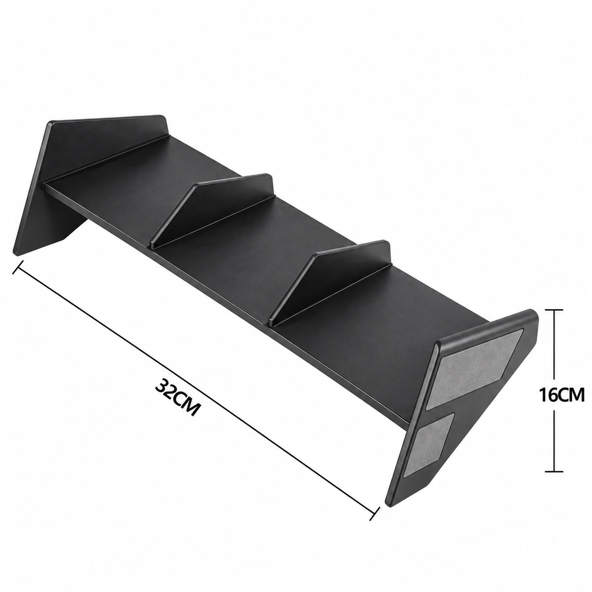Great Wall TANK 300 glove box storage partition showing 32 cm length and 16 cm height measurement